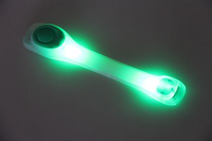 1X Clignotant LED Sécurité Nuit Réfléchissant Ceinture Strap Arm Band Brassard Vélo Courir Sécurité dans les Sports En Plein Air Sport Durable (Color: Green)